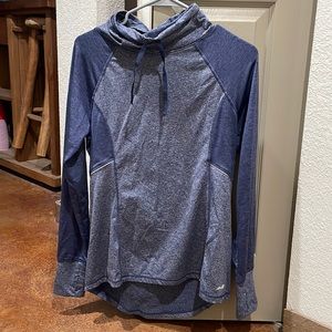 Avia thumb hole long sleeve size small